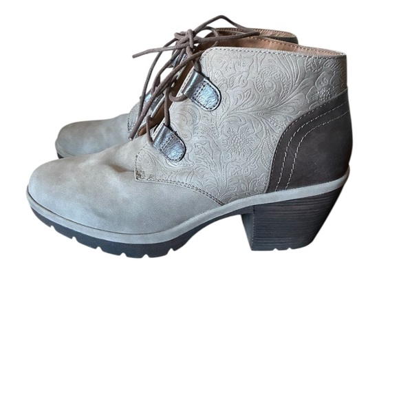 Eurosoft by Sofft Talen Ankle Boots for Women Size 9.5 - Picture 3 of 12